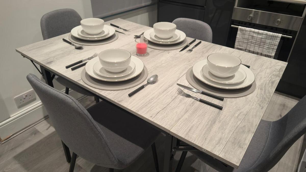 Brick Lane Modern 2 Bedroom Apartment, Up To 6 *