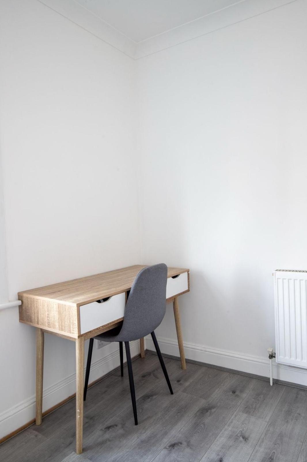 Brick Lane Modern 2 Bedroom Apartment, Up To 6 London
